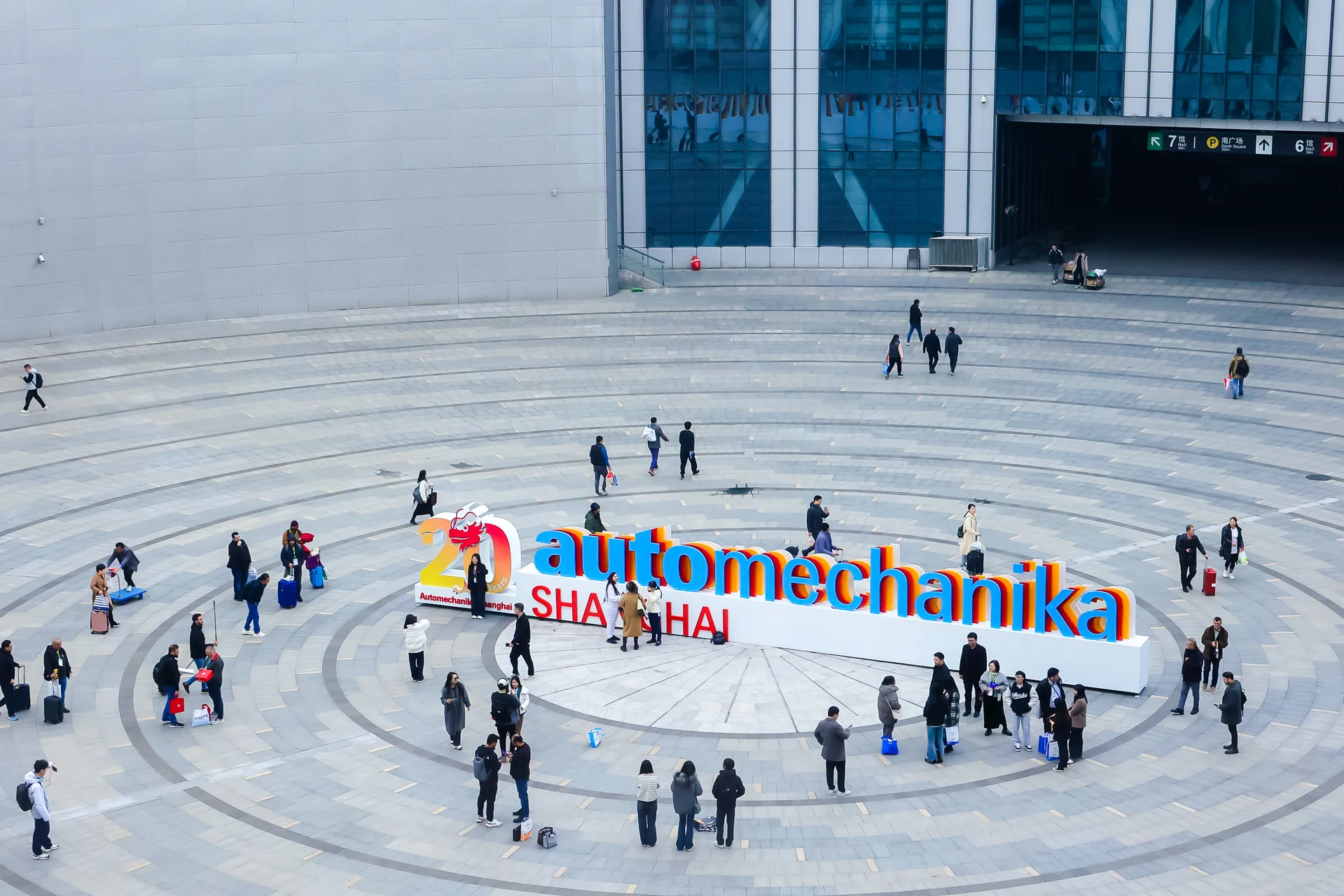 配图1-Fairground_6.webp.1920.jpg